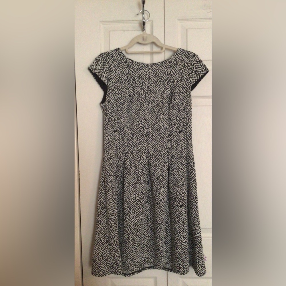 AB Studio Cap Sleeve Black and White Print Dress